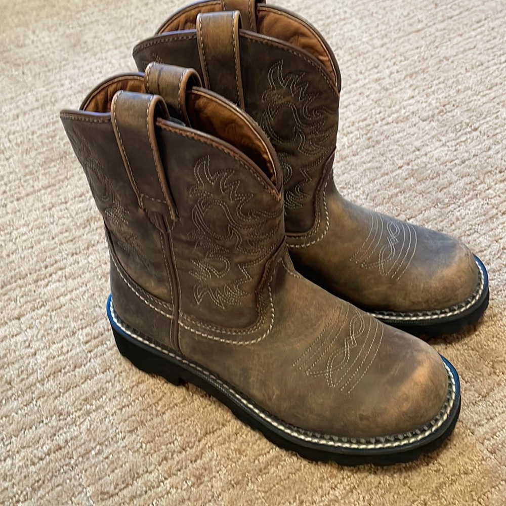 Ariat Fatbaby style #14729 boots in 6.5